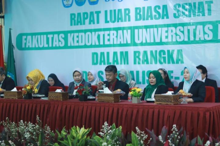 FK Gelar Rapat Senat Rayakan Dies Natalis ke-22 